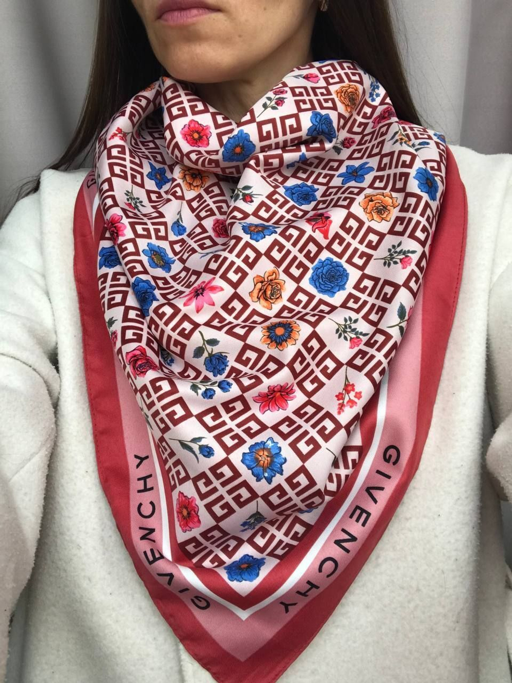Платок женский Живанши