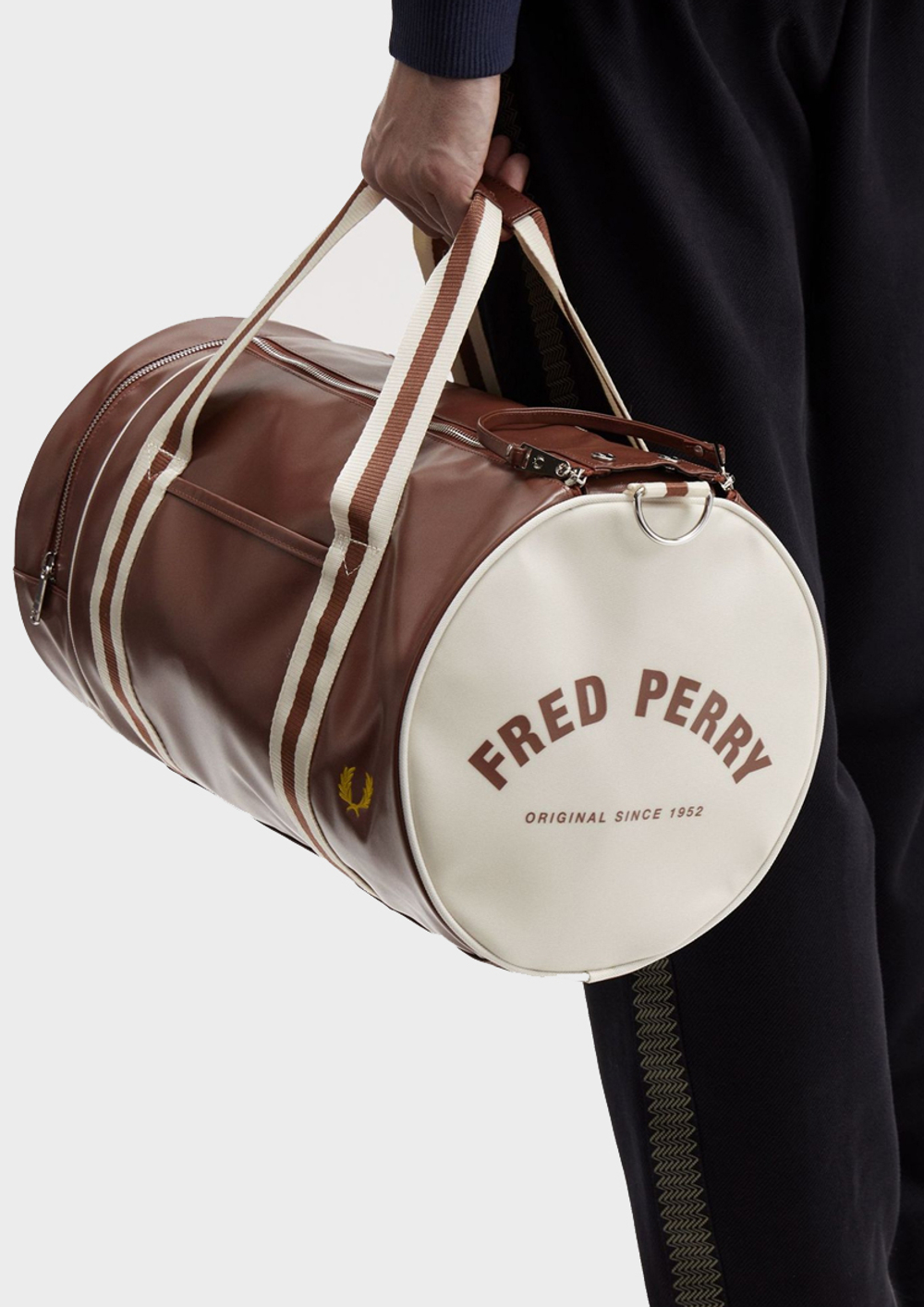 Сумка FRED PERRY Classic Barrel Bag