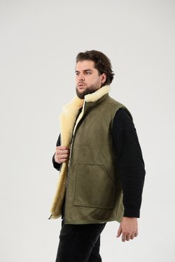 Жилет мужской из согревающей овчины