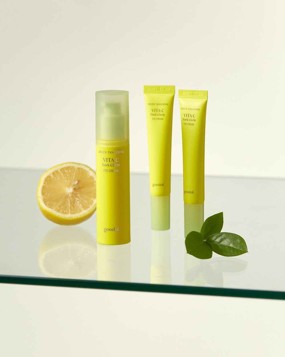 Goodal Green Tangerine Vita C Dark Circle Eye Cream осветляющий крем для век с витамином C