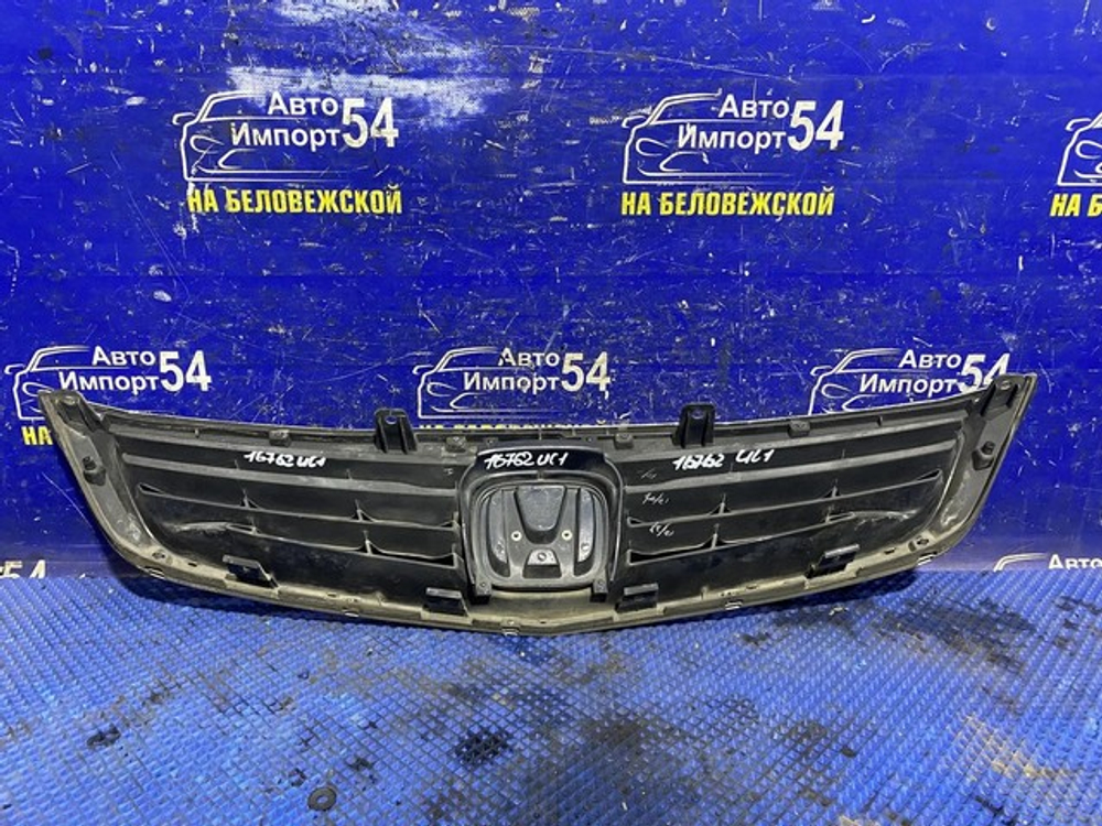 Решетка радиатора Honda INSPIRE 2005-2007