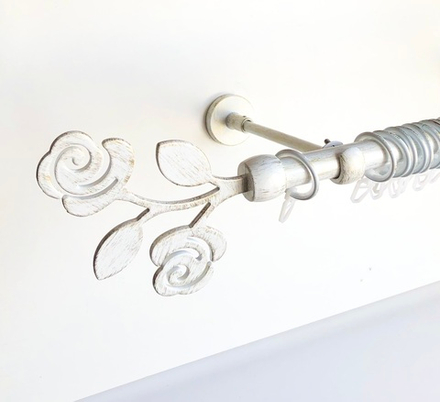 Карниз кованый для штор "Роза" d20 мм однорядный, цвет белое золото