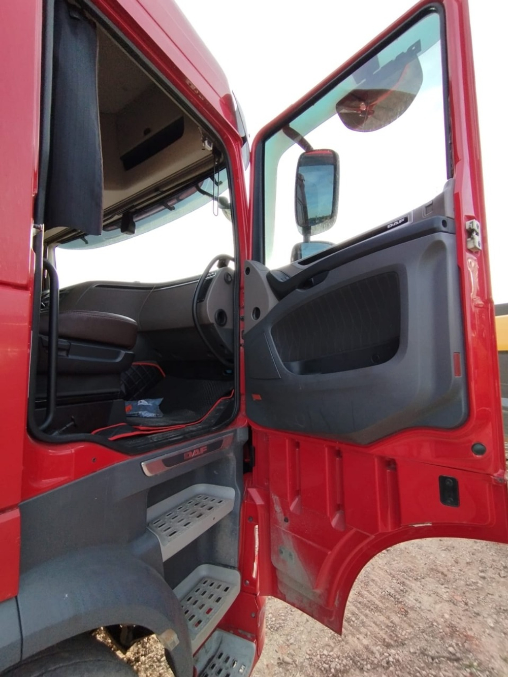DAF XF 4x2 Седельный тягач XF 480 FT (Дизельный, 12,9 л, 483 л.с., АТ)
