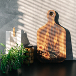 Доска разделочная из древесины сибирского кедра с гравировкой "Нет ничего невозможного". RD76