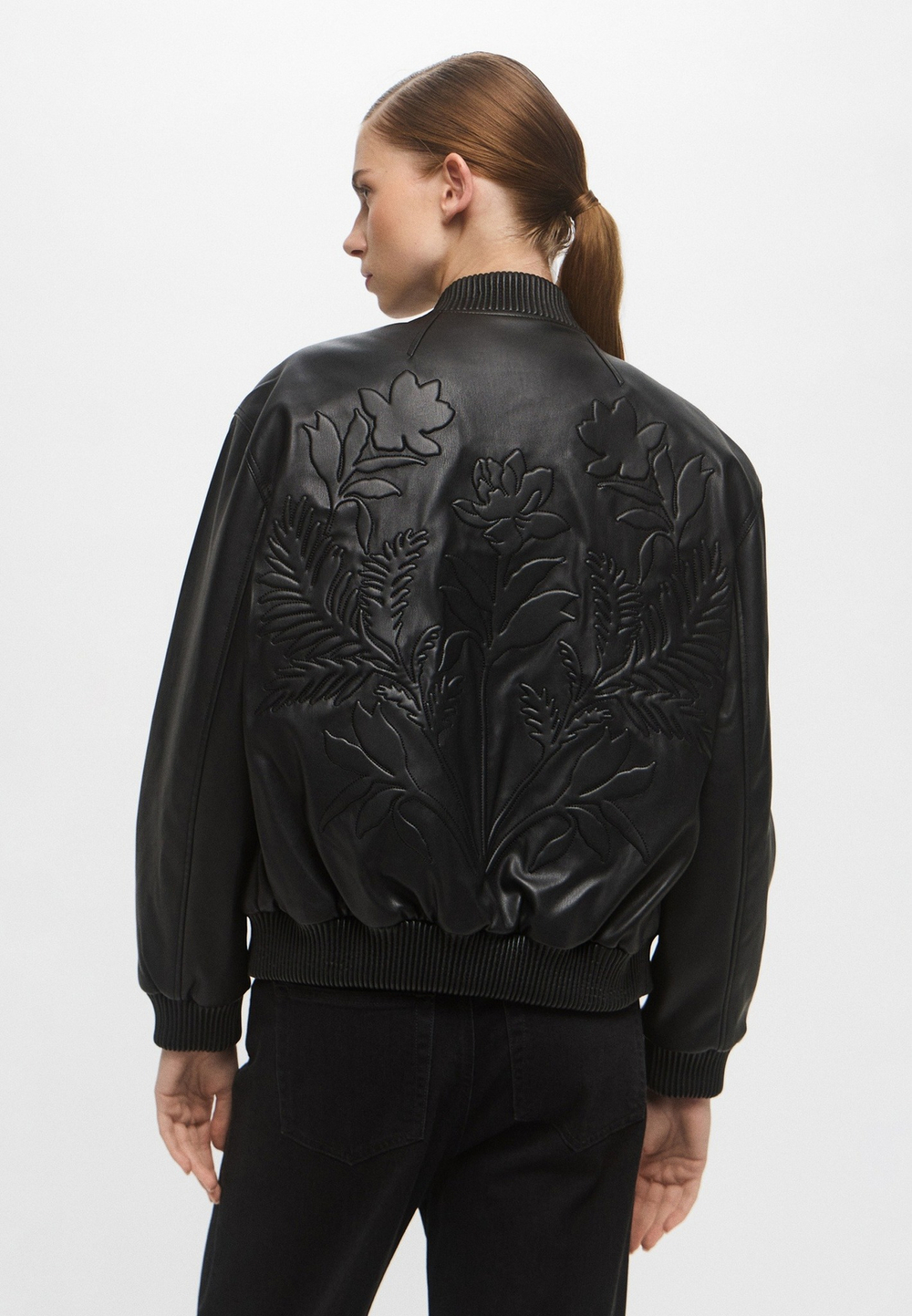 Куртка женская GUESS