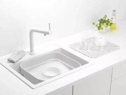 Brabantia - Мойочный контейнер Sink Side с крылом для сушки, светло-серый / артикул   302688  / GTIN 8710755302688