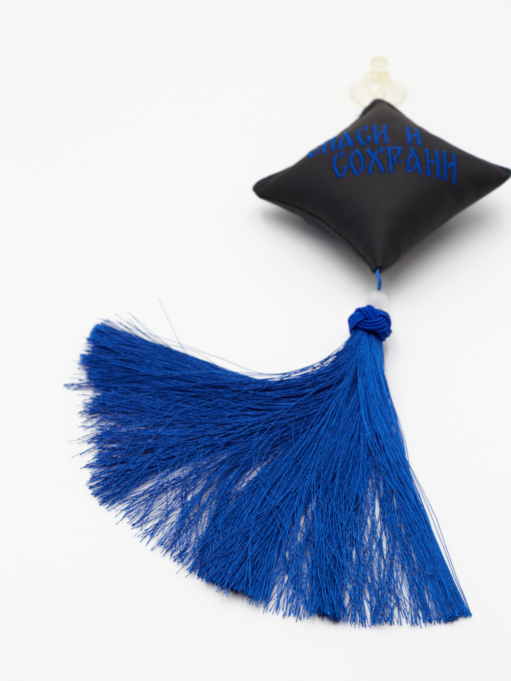 Ромб объемный на присоске Спаси и Сохрани (экокожа, черный, синяя вышивка, кисть)