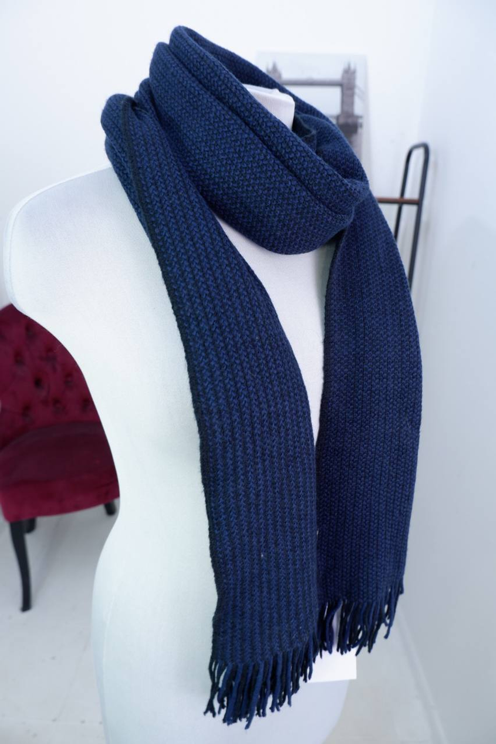 Шарф для прохладной осенней погоды