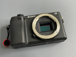 Sony A6400 Треснуто стекло видоискателя 1.500 кадров