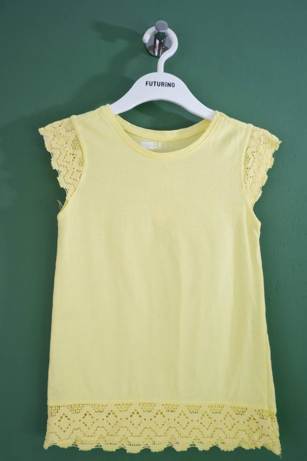 Футболка Crazy8 хлопковая, яркая на 4-5 лет