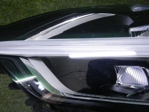 Фара левая Volvo XC60 2 (2017-2021) LED