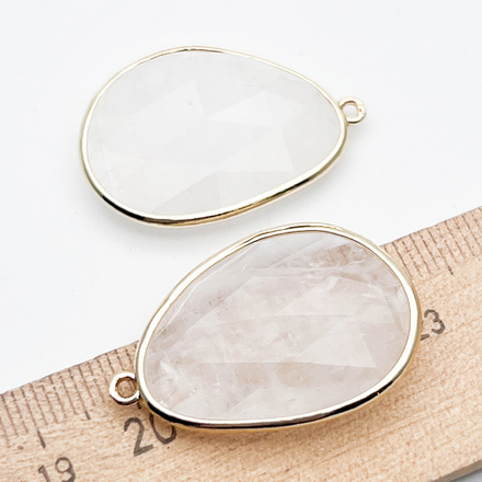 Подвеска Капля с огранкой, белый кварц, цвет золото, размер 31*20 мм, цена за 1 шт