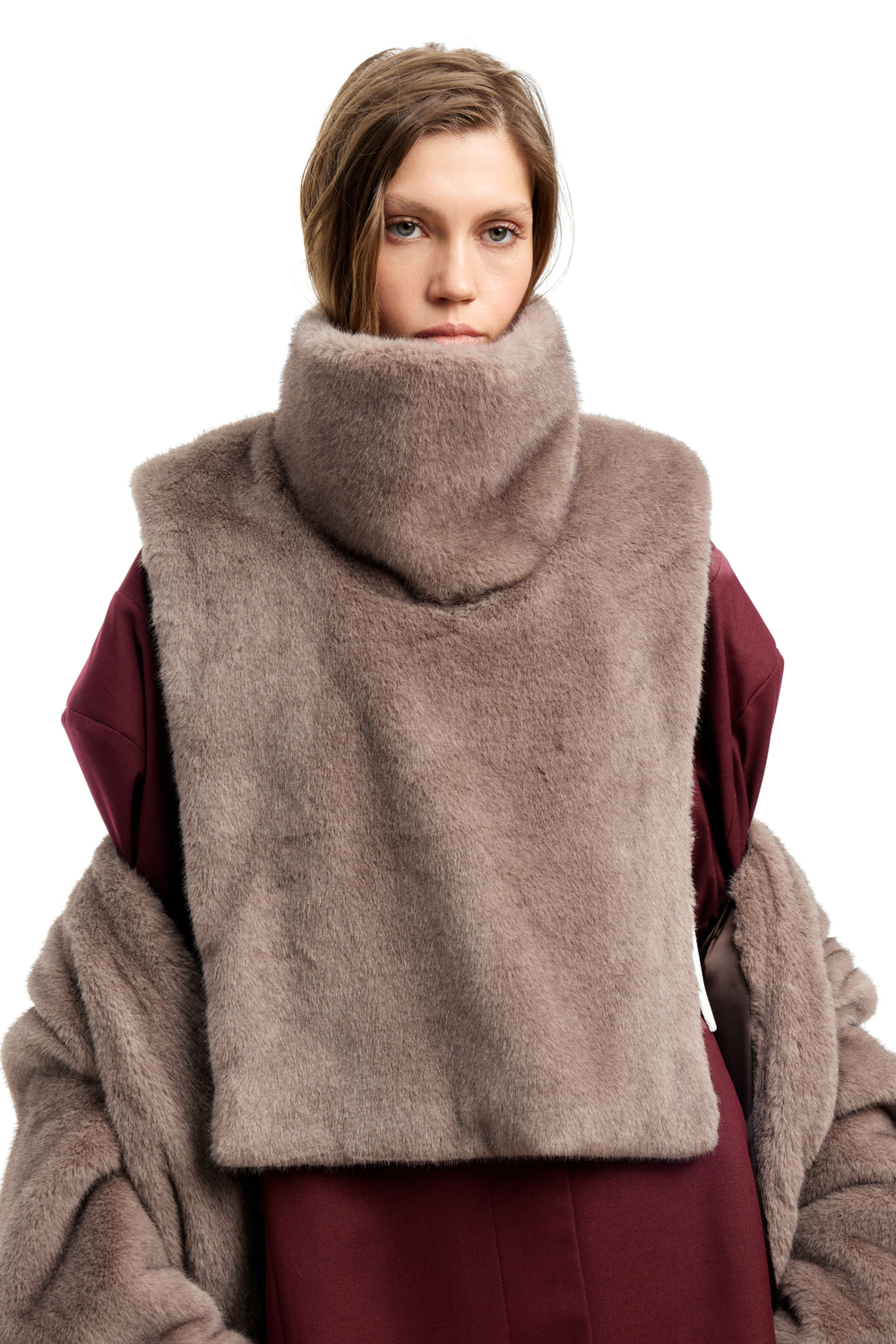 Шуба длинная с манишкой COMEBACK Brown