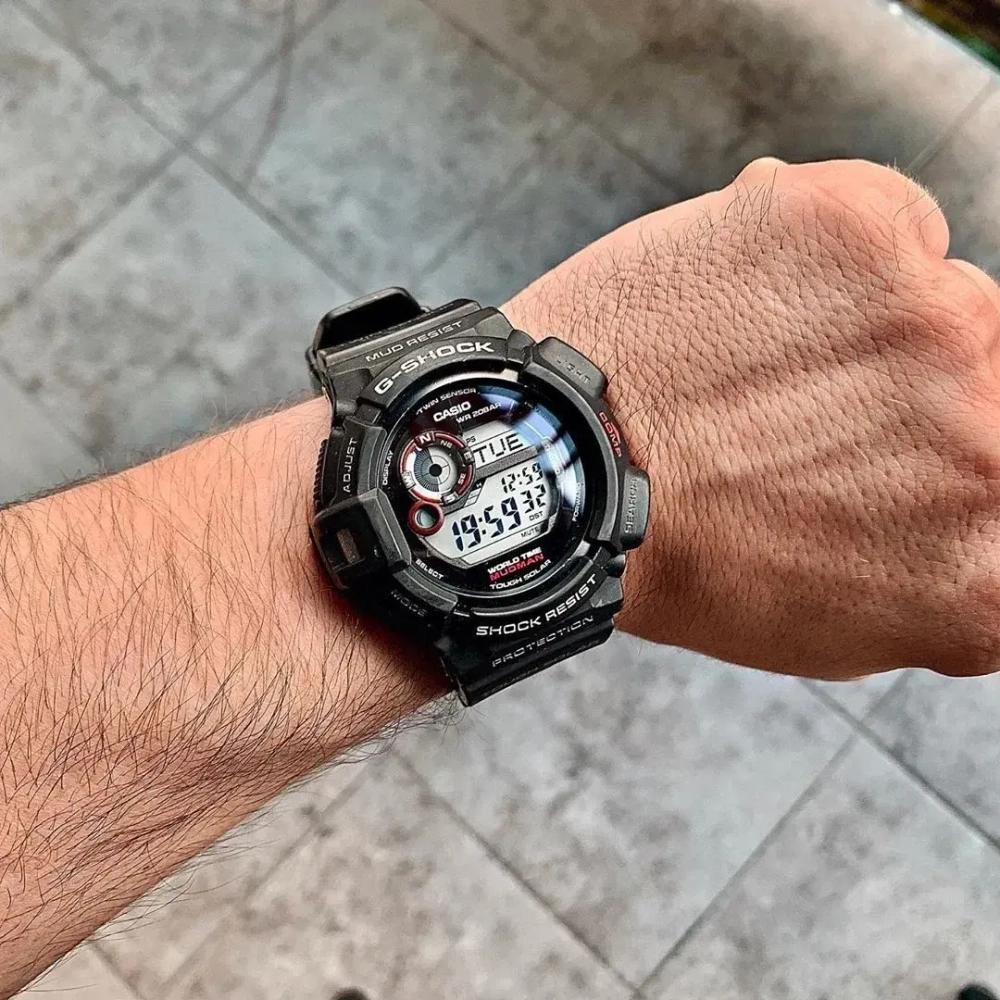 Японские наручные часы Casio G-SHOCK G-9300-1E