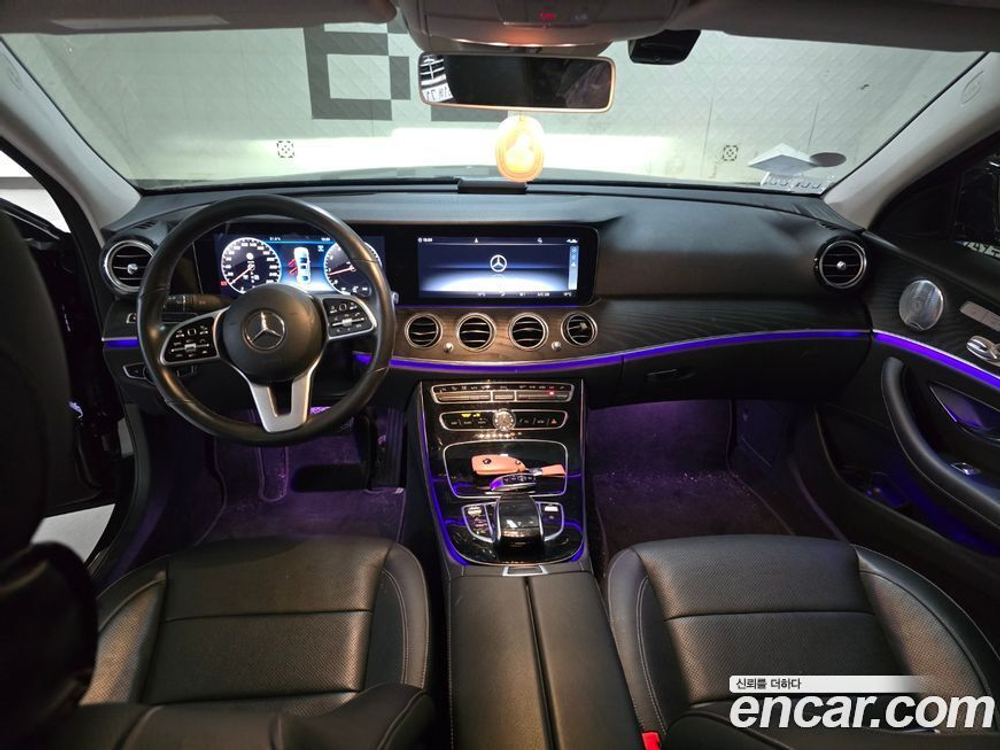 Mercedes-Benz E-Class W213 E300 Avangarde (06.2020)