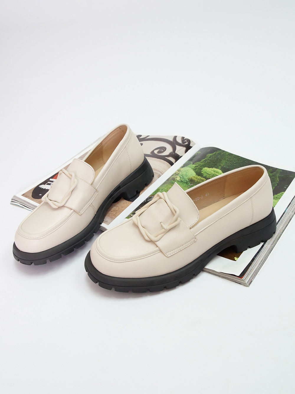 Лоферы женские демисезонные