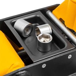 Домкрат подкатной гидравлический 3т (h min 133мм, h max 465мм) JCB JCB-TH33007