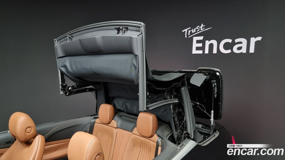 Mercedes-Benz E-Class W213 E220d Cabriolet (10.2019)