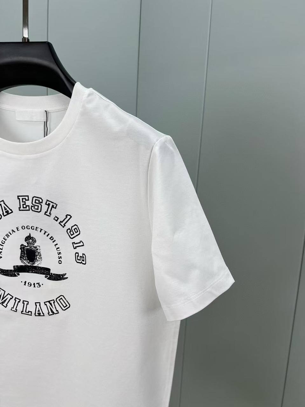 Футболка Prada