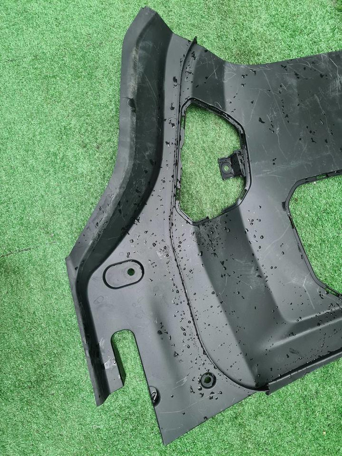 Накладка двигателя левая Zeekr 001 (2021-н.в.)