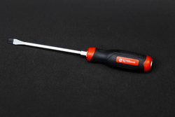 Отвертка шлицевая силовая SL8х150 CS-30.6.3