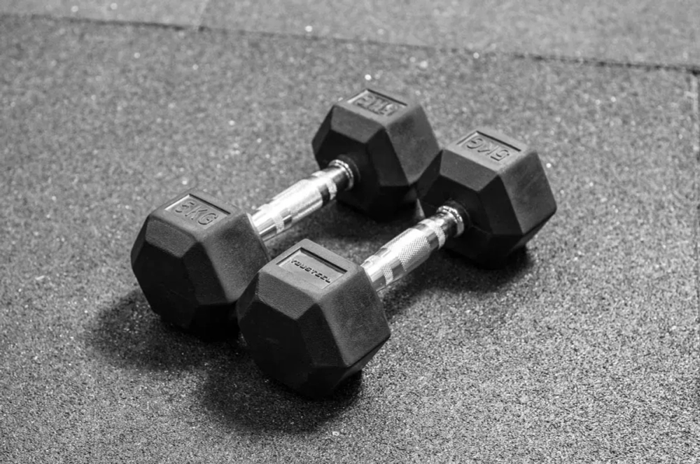 Гантель 1 кг  гексагональная