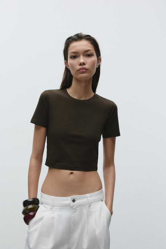 ZARA УКОРОЧЕННАЯ ФУТБОЛКА ИЗ ЭЛАСТИЧНОЙ ТКАНИ, ЗЕЛЕНЫЙ