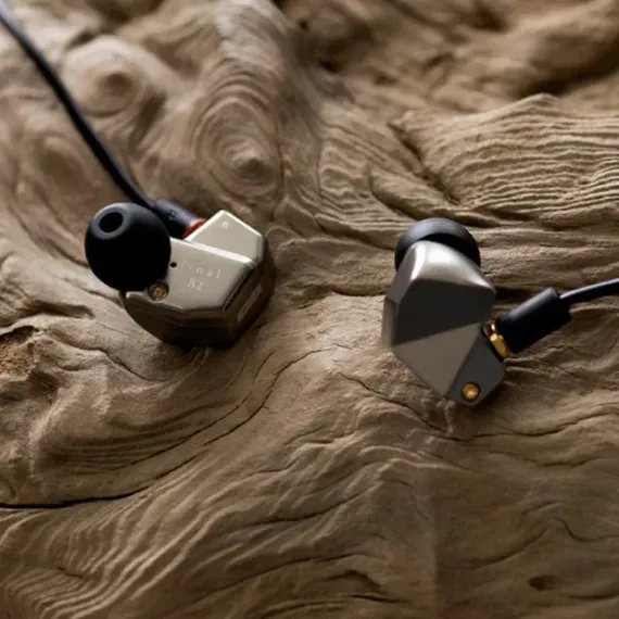 Final Audio B2 Bronze