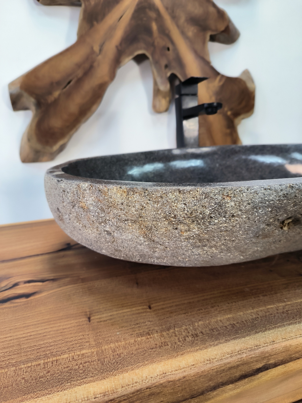 Раковина из речного камня RS-65901 61х45х15 из натурального камня