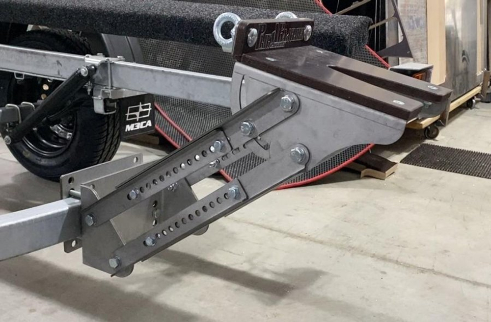 Кронштейн опорный для водомета на прицеп.