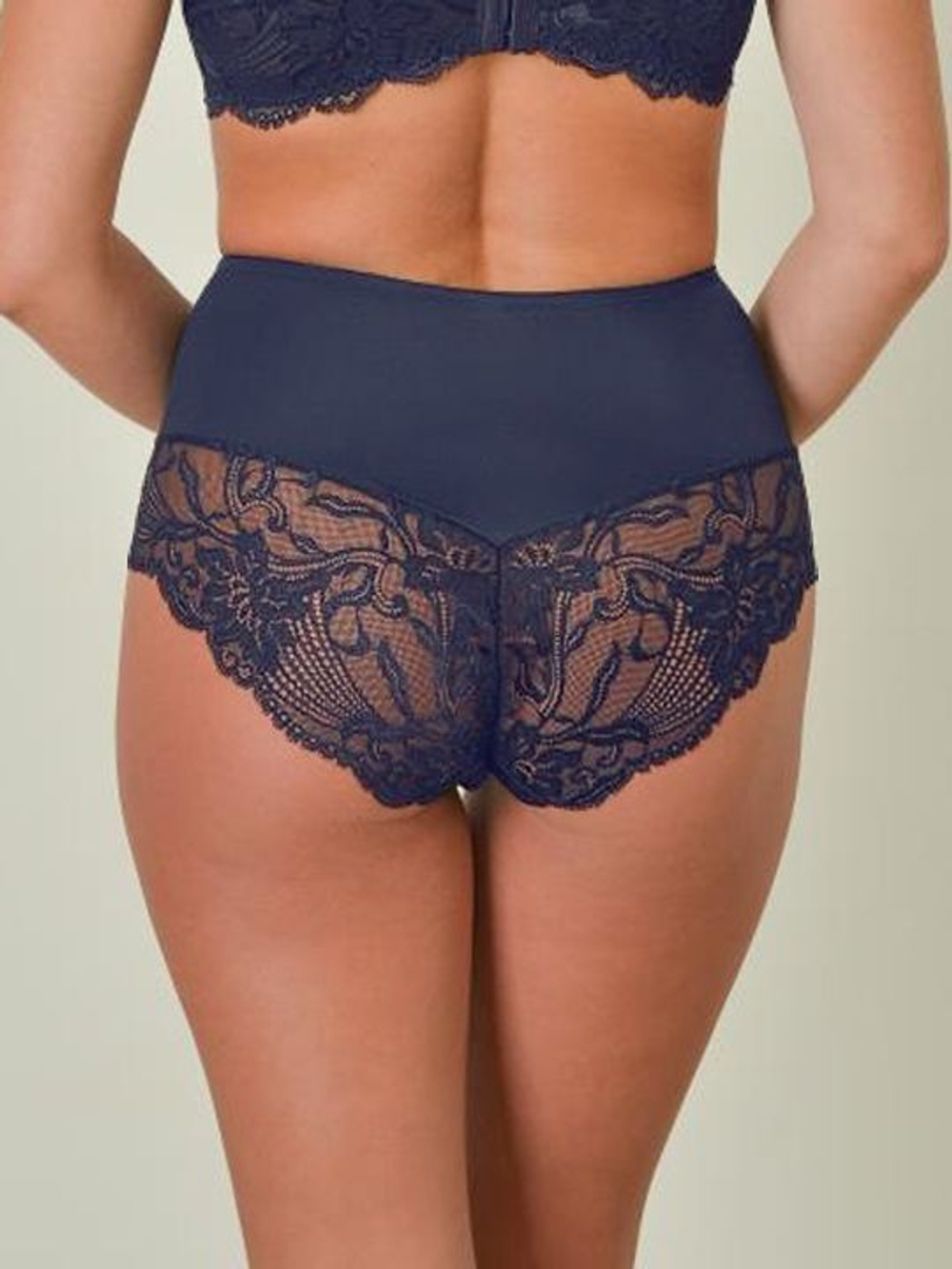 Женские трусики с высокой линией талии Laura (Размер: 46) (Цвет: белый)