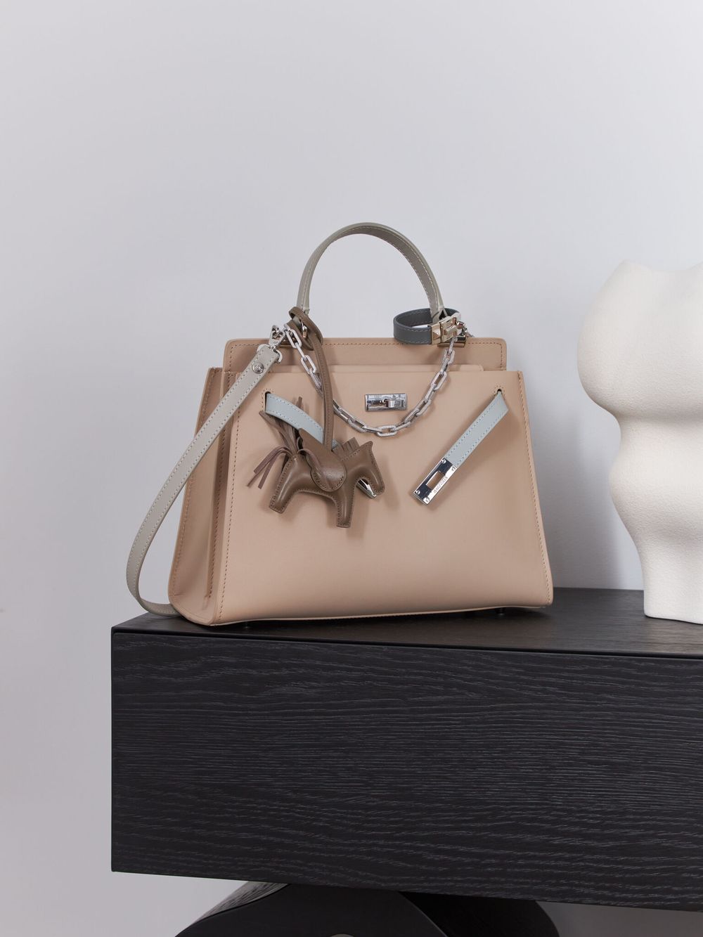 MISTRESS БРАСЛЕТ 12 GREY