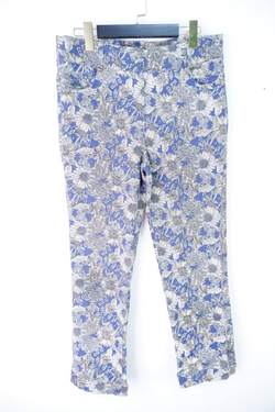 Брюки с цветочным принтом, визуально 48 размер