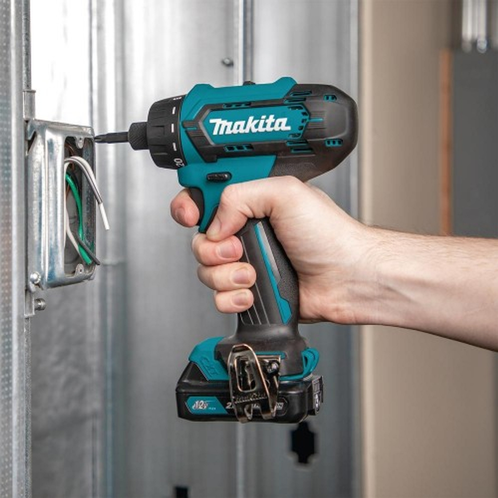 Аккумуляторная дрель-шуруповерт MAKITA DF 033 DWAE DF033DWAE