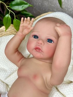 Кукла Реборн виниловая 48см без одежды (FA-822W)