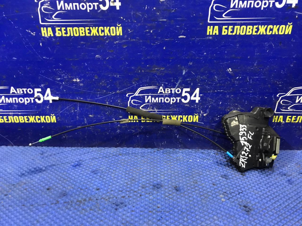 Замок двери передней левой TOYOTA AVENSIS 2012-2015