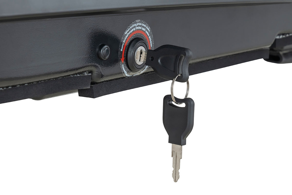 Бокс автомобильный на крышу Pentair CARAVAN 600L черный глянец, двусторонний