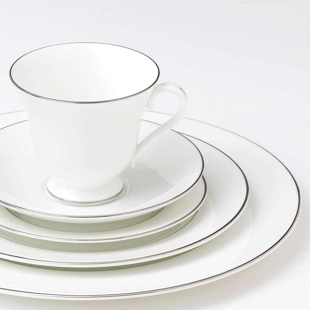 Wedgwood Чайная чашка Signet Platinum 170 мл с блюдцем 1058016