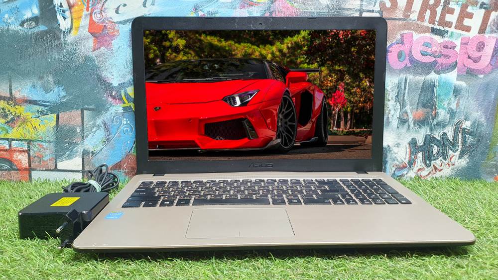 Ноутбук ASUS i3-5/4Gb