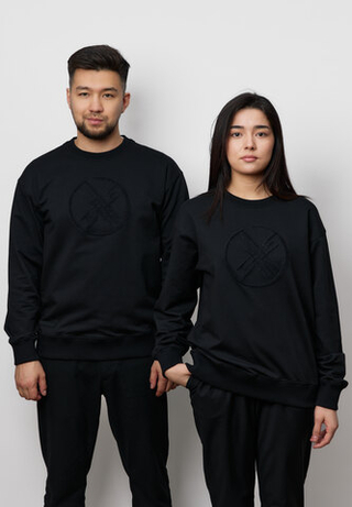 Свитшот SHANYRAQ APPLIQUE BLACK