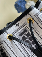 Louis Vuitton Noe BB