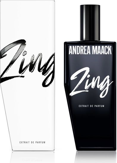 Andrea Maack Zing