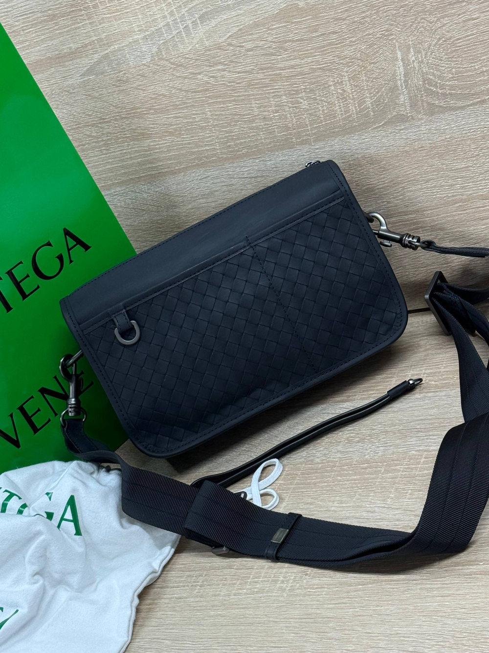 Сумка-мессенджер Bottega Veneta