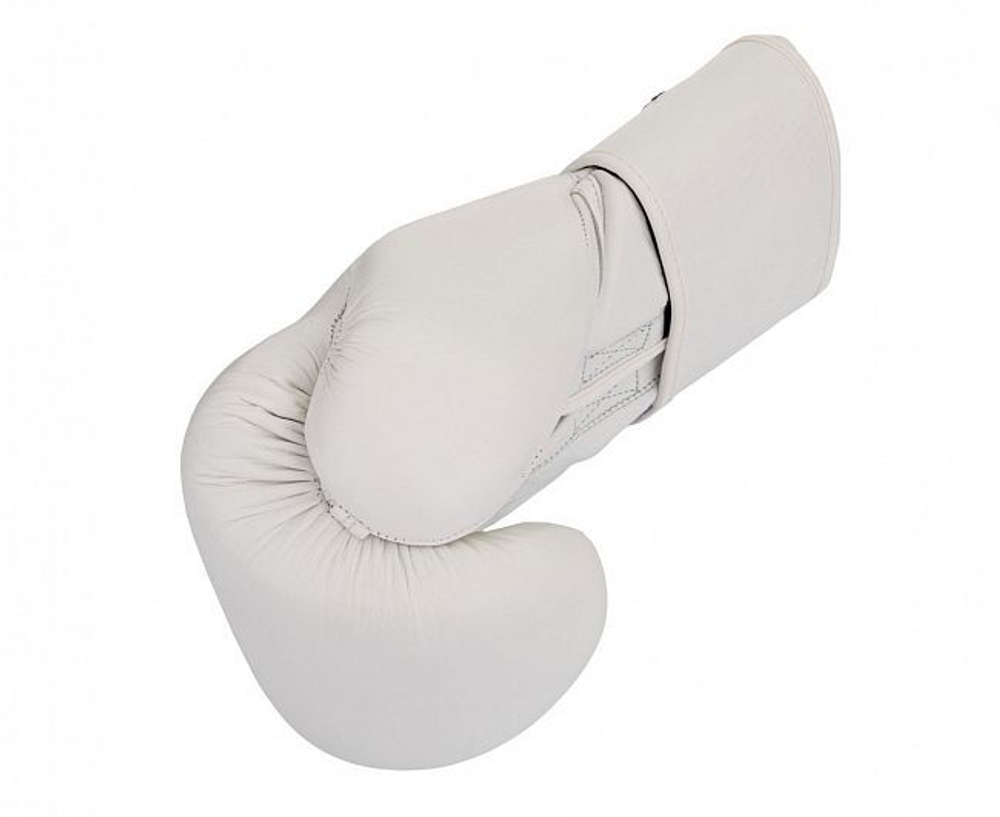 Перчатки боксерские Clinch Undefeated белые C161