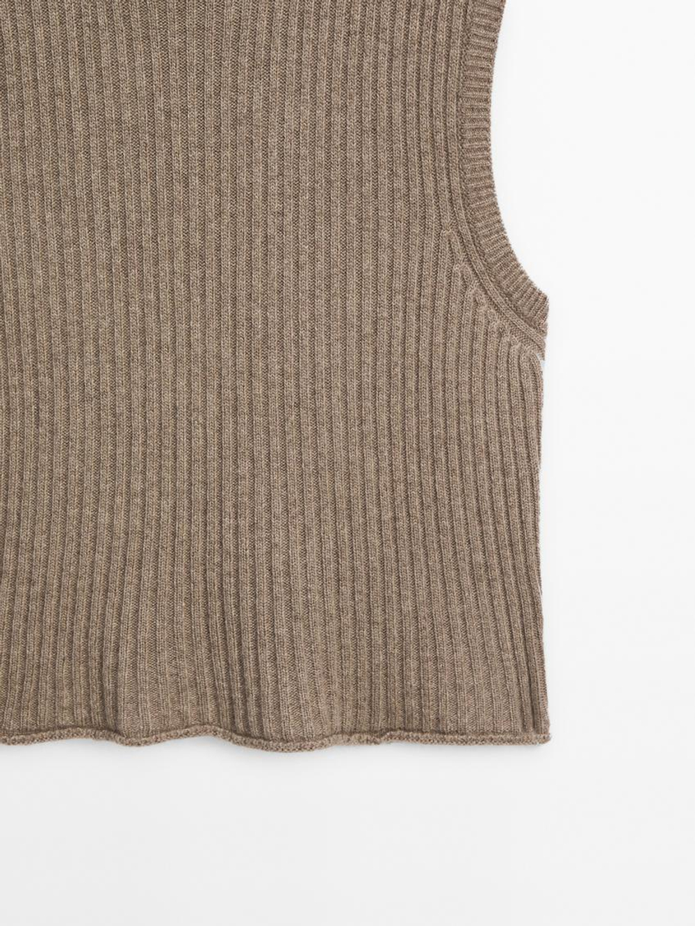 Massimo Dutti Топ в рубчик с высоким воротником, кротово-коричневый