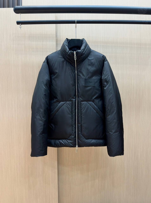 Двухсторонний пуховик Fendi