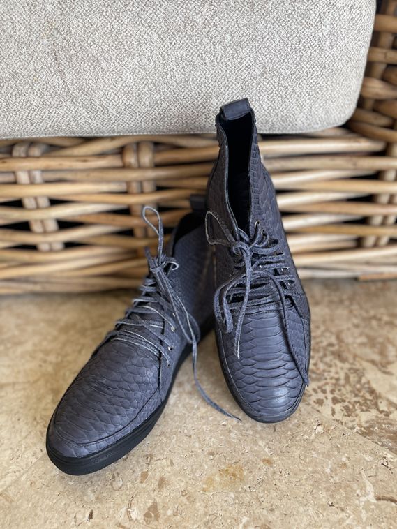 Кроссовки из кожи питона SH-161