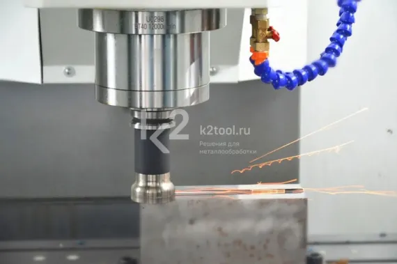 Вертикальный фрезерный станок с ЧПУ DMTG VDLS1000