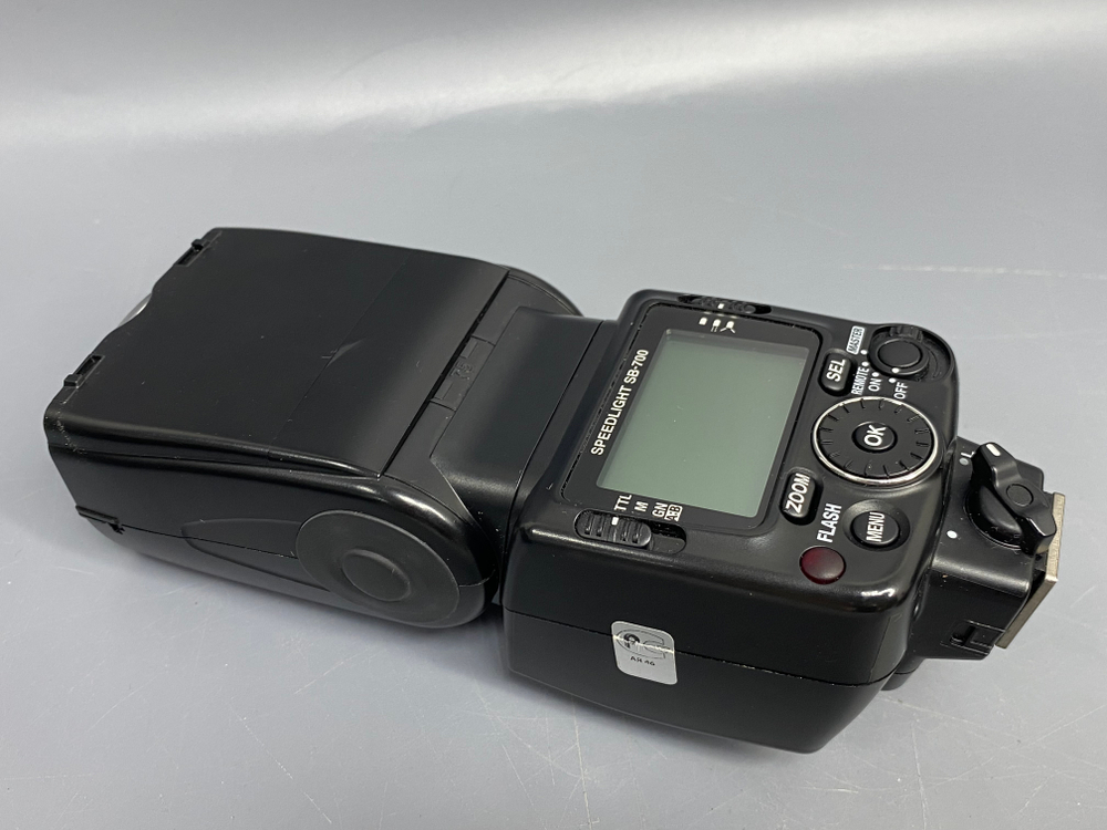 Nikon Speedlight SB-700