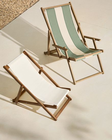 Cкладное кресло Vilara для улицы из акации и текстиля белого цвета La Forma Испания 